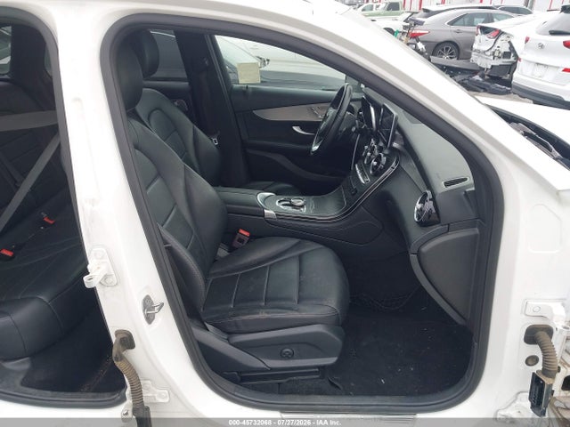 45732068 :رقم المزاد ، WDC0G4KB5KV164412 vin ، 2019 Mercedes-benz Glc 300 4matic مزاد بيع