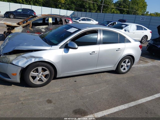 45732129 :رقم المزاد ، 1G1PC5SBXE7158872 vin ، 2014 Chevrolet Cruze 1lt Auto مزاد بيع