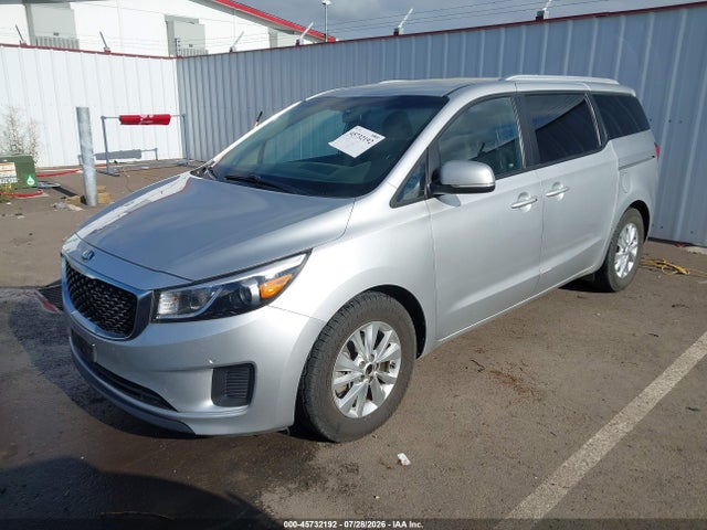 KIA SEDONA LX 2017 KNDMB5C14H6292404 Image 2