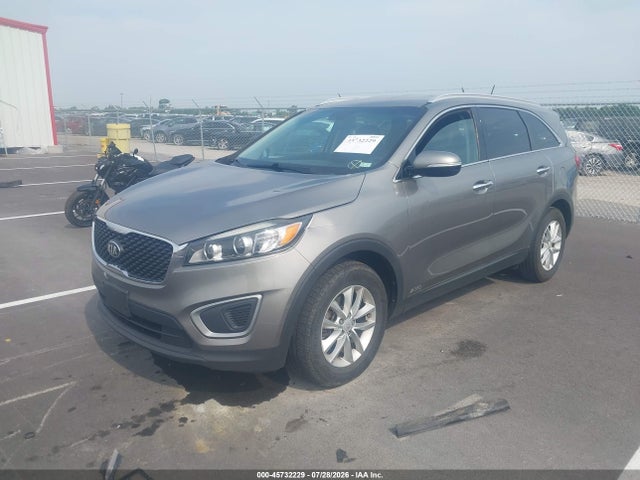 45732229 :رقم المزاد ، 5XYPGDA34HG286404 vin ، 2017 Kia Sorento 2.4l Lx مزاد بيع