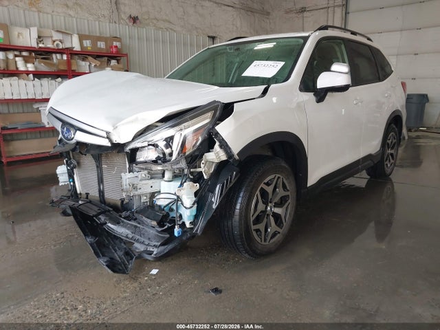 Subaru Forester Premium 2019 JF2SKAEC9KH433611 Image 2