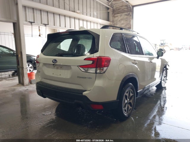 JF2SKAEC9KH433611 Subaru Forester Premium