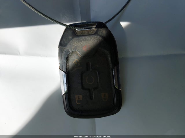Продаж на аукціоні авто 2018 Chevrolet Suburban Lt, vin: 1GNSKHKC9JR173139, номер лоту: 45732264