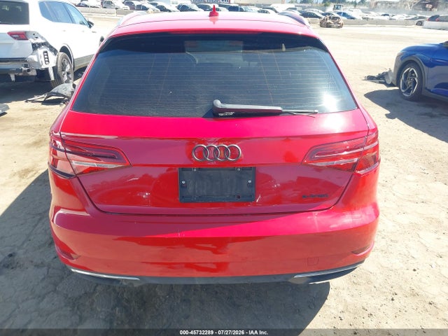 45732289 :رقم المزاد ، WAUUPBFF0HA035144 vin ، 2017 Audi A3 Sportback E-tron Premium مزاد بيع
