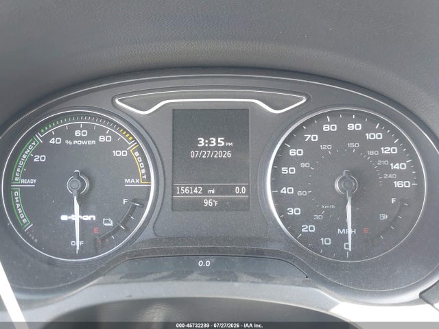 45732289 :رقم المزاد ، WAUUPBFF0HA035144 vin ، 2017 Audi A3 Sportback E-tron Premium مزاد بيع
