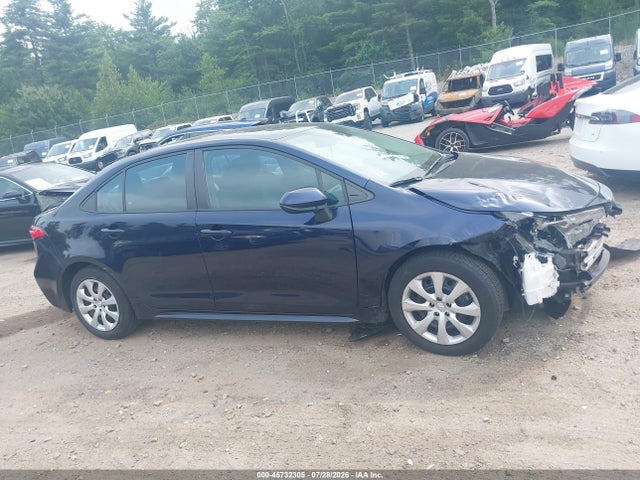 45732305 :رقم المزاد ، 5YFEPMAE5NP343340 vin ، 2022 Toyota Corolla Le مزاد بيع