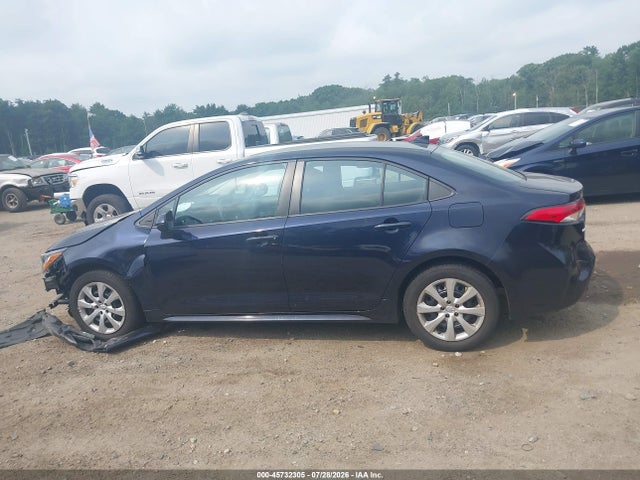 45732305 :رقم المزاد ، 5YFEPMAE5NP343340 vin ، 2022 Toyota Corolla Le مزاد بيع
