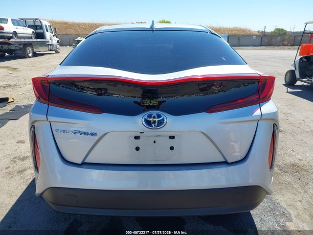 Toyota Prius Prime Premium 2017 JTDKARFP3H3041280 Image 16