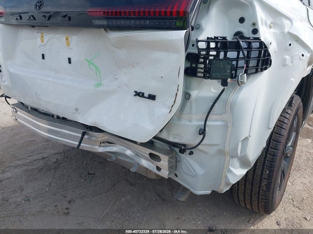 Toyota Rav4 Xle Premium 2026 2T36CRAV4TC002979 Image 6