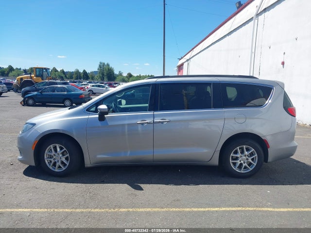 2020 Chrysler Voyager Lxi მანქანა იყიდება აუქციონზე, vin: 2C4RC1DG1LR184287, აუქციონის ნომერი: 45732342