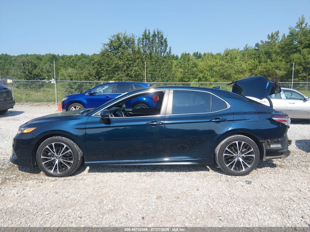 45732386 :رقم المزاد ، 4T1G11AK1LU887666 vin ، 2020 Toyota Camry Se مزاد بيع