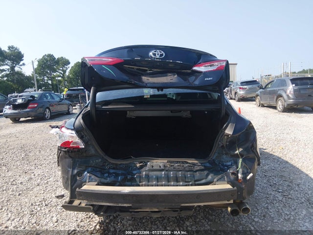 45732386 :رقم المزاد ، 4T1G11AK1LU887666 vin ، 2020 Toyota Camry Se مزاد بيع