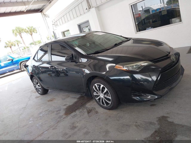 Auction sale of the 2018 Toyota Corolla Le, vin: 5YFBURHE5JP820955, lot number: 45732417