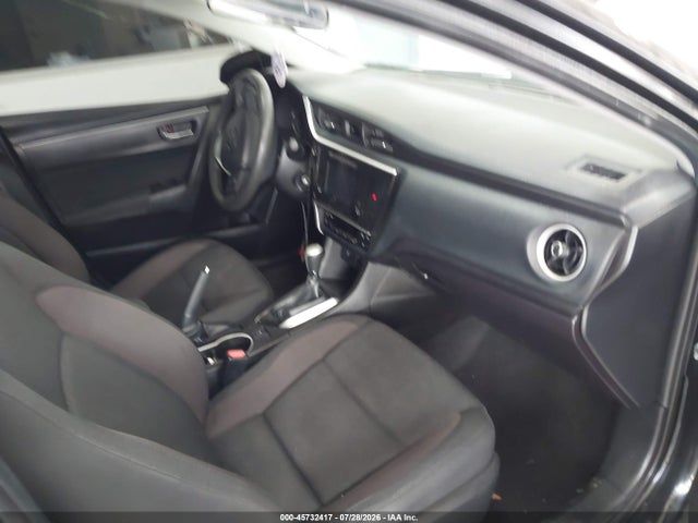 Auction sale of the 2018 Toyota Corolla Le, vin: 5YFBURHE5JP820955, lot number: 45732417