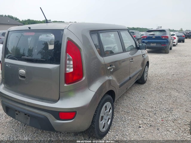 2013 Kia Soul მანქანა იყიდება აუქციონზე, vin: KNDJT2A53D7572923, აუქციონის ნომერი: 45732446