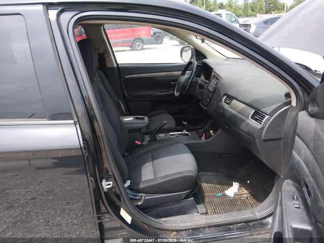 45732447 :رقم المزاد ، JA4AZ3A36EZ015345 vin ، 2014 Mitsubishi Outlander Se مزاد بيع