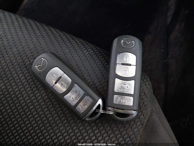 Продаж на аукціоні авто 2018 Mazda Mazda3 Sport, vin: 3MZBN1U72JM162411, номер лоту: 45732538