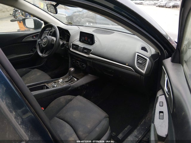 Продаж на аукціоні авто 2018 Mazda Mazda3 Sport, vin: 3MZBN1U72JM162411, номер лоту: 45732538