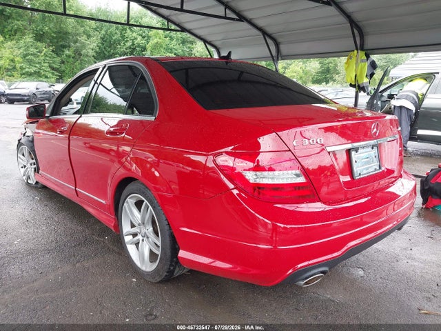 2012 Mercedes-benz C 300 Luxury 4matic/sport 4matic მანქანა იყიდება აუქციონზე, vin: WDDGF8BB6CF912732, აუქციონის ნომერი: 45732547