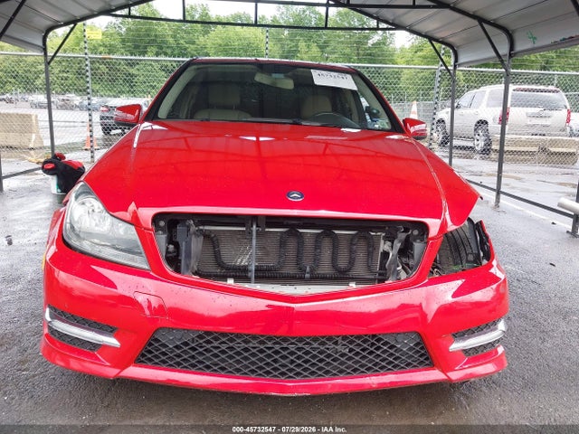 2012 Mercedes-benz C 300 Luxury 4matic/sport 4matic მანქანა იყიდება აუქციონზე, vin: WDDGF8BB6CF912732, აუქციონის ნომერი: 45732547