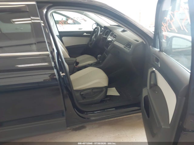 Продаж на аукціоні авто 2019 Volkswagen Tiguan 2.0t Se/2.0t Sel/2.0t Sel R-line/2.0t Sel R-line Black, vin: 3VV2B7AX4KM072523, номер лоту: 45732548