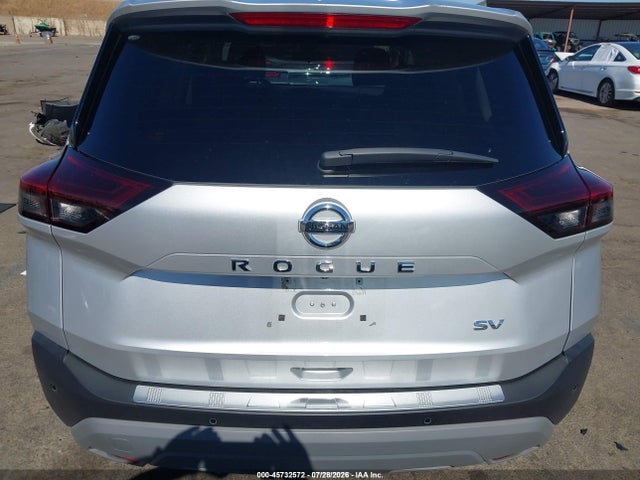 5N1AT3BA2MC841708 Nissan Rogue Sv Fwd