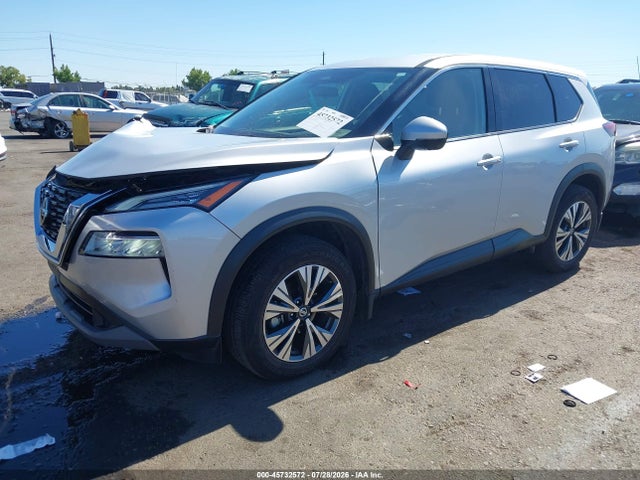 5N1AT3BA2MC841708 Nissan Rogue Sv Fwd