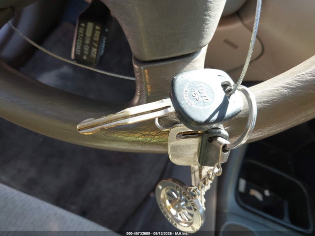 2002 Toyota Camry Le მანქანა იყიდება აუქციონზე, vin: JTDBE32K620040418, აუქციონის ნომერი: 45732609