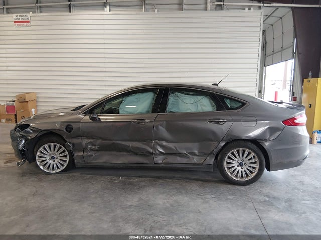 Продаж на аукціоні авто 2014 Ford Fusion Energi Titanium, vin: 3FA6P0SU1ER275394, номер лоту: 45732621