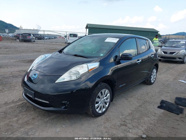 Nissan LEAF S 2016 1N4AZ0CP0GC310909 Image 2