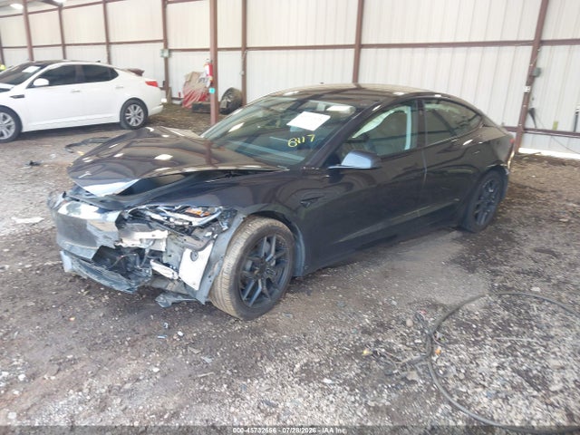 Tesla MODEL 3 2024 5YJ3E1EA9RF856417 Image 2