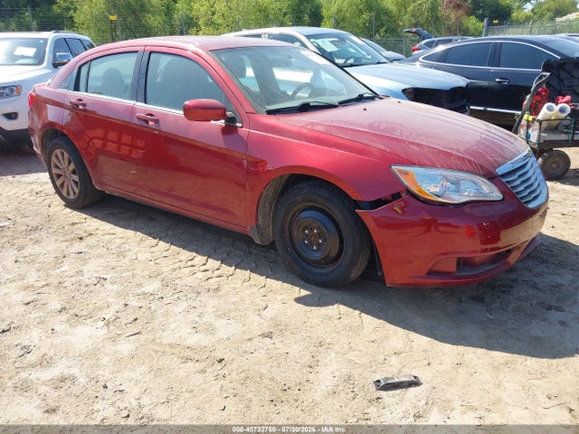 45732750 :رقم المزاد ، 1C3CCBBB1DN651665 vin ، 2013 Chrysler 200 Touring مزاد بيع