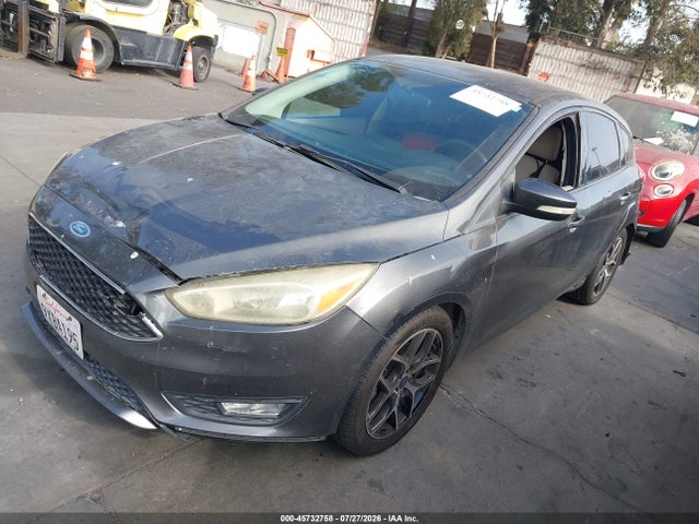 Ford FOCUS SE 2016 1FADP3K29GL268251 Image 2