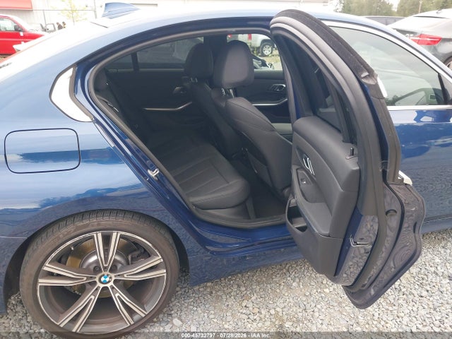 3MW5R1J09M8B65165 BMW 330I