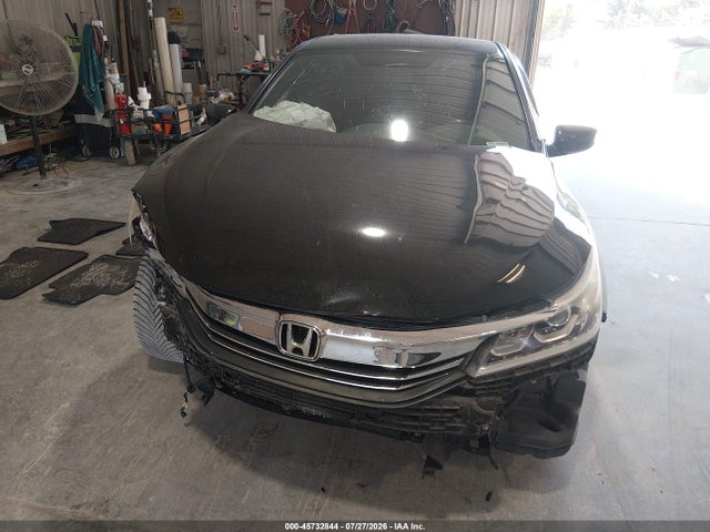 45732844 :رقم المزاد ، 1HGCR2F59HA273852 vin ، 2017 Honda Accord Sport مزاد بيع
