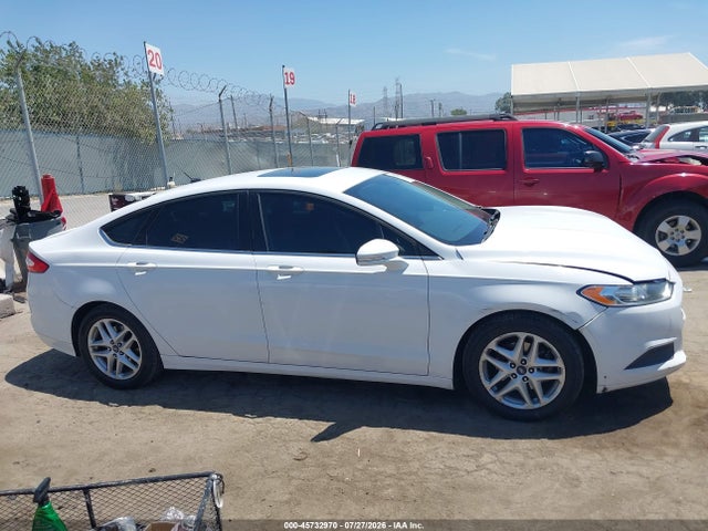 3FA6P0H79GR384304 Ford FUSION SE