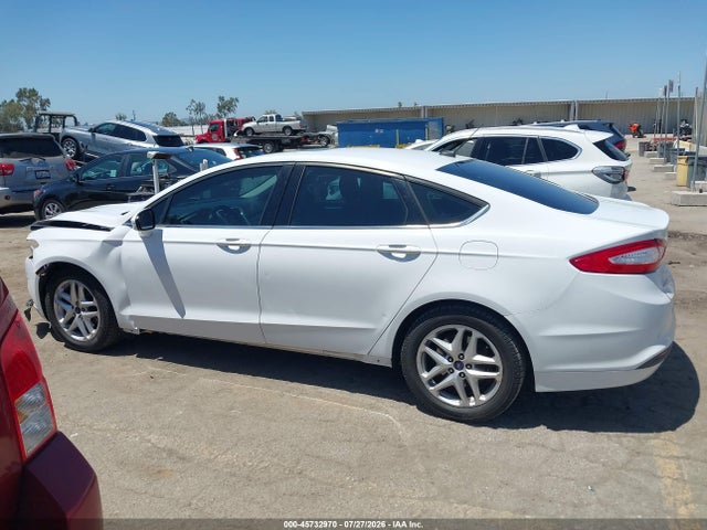 3FA6P0H79GR384304 Ford FUSION SE