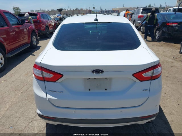 3FA6P0H79GR384304 Ford FUSION SE