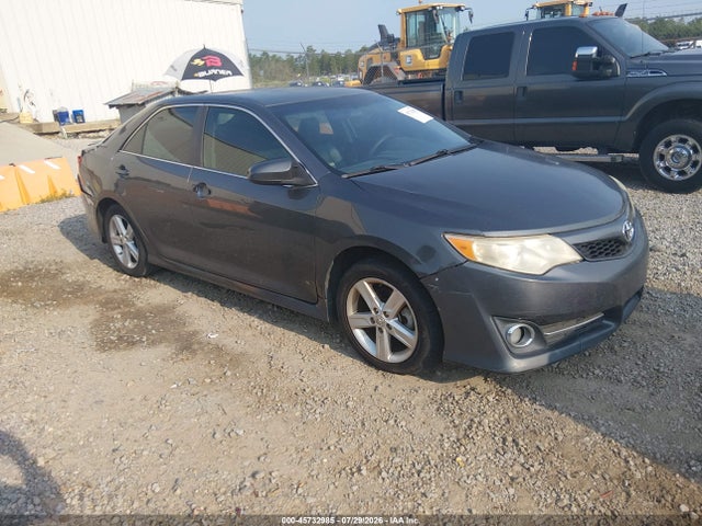 2014 4T1BF1FK7EU422025 main image