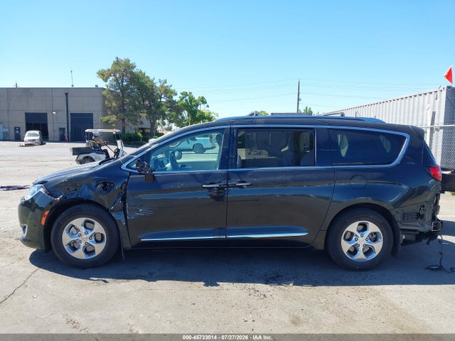 Aukcja sprzedaży 2018 Chrysler Pacifica Hybrid Touring L, vin: 2C4RC1L74JR253018, numer aukcji: 45733014