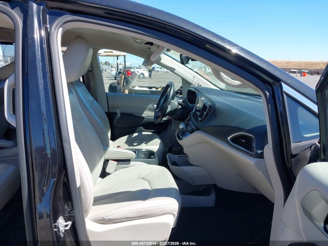 Aukcja sprzedaży 2018 Chrysler Pacifica Hybrid Touring L, vin: 2C4RC1L74JR253018, numer aukcji: 45733014