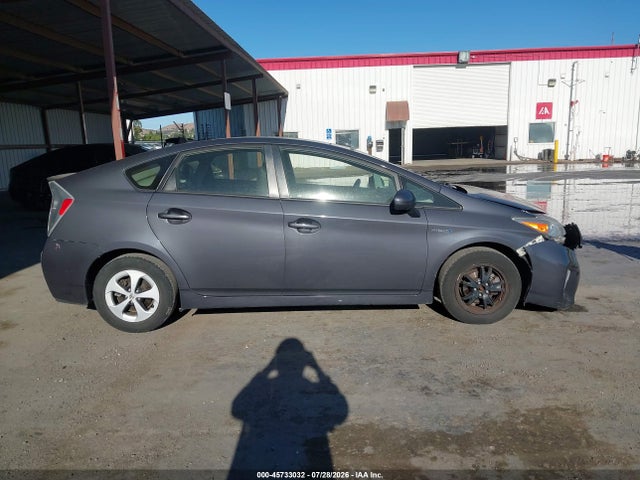 Toyota Prius Four 2015 JTDKN3DU1F1953277 Image 13