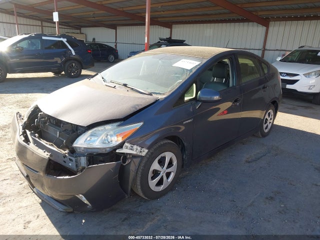 Toyota Prius Four 2015 JTDKN3DU1F1953277 Image 2