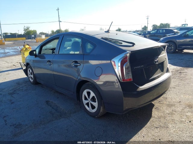 Toyota Prius Four 2015 JTDKN3DU1F1953277 Image 3