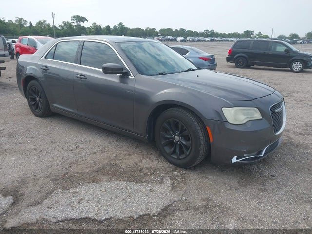 Aukcja sprzedaży 2015 Chrysler 300 Limited, vin: 2C3CCAAG0FH853545, numer aukcji: 45733033