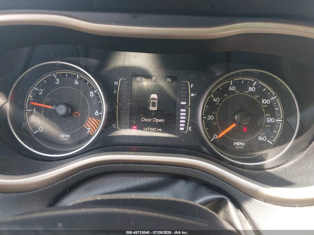 Продажа на аукционе авто 2015 Jeep Cherokee Latitude, vin: 1C4PJMCB2FW569289, номер лота: 45733040