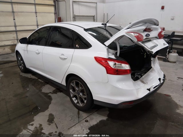 Ford FOCUS SE 2014 1FADP3F20EL373865 Image 3