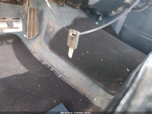 Продаж на аукціоні авто 1994 Chevrolet Gmt-400 C2500, vin: 1GCFC24K5RZ284047, номер лоту: 45733140