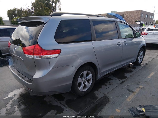 Aukcja sprzedaży 2011 Toyota Sienna Le V6, vin: 5TDKK3DC8BS121478, numer aukcji: 45733161