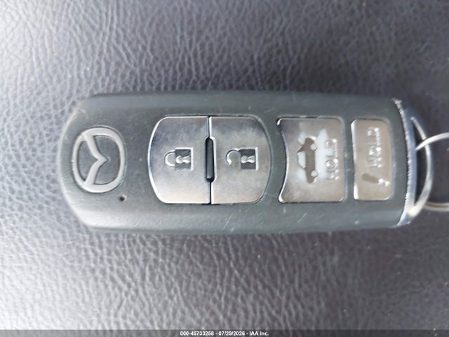 45733258 :رقم المزاد ، 3MZBN1V33JM181271 vin ، 2018 Mazda Mazda3 Touring مزاد بيع